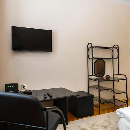Centrally Located 2bd Flat
