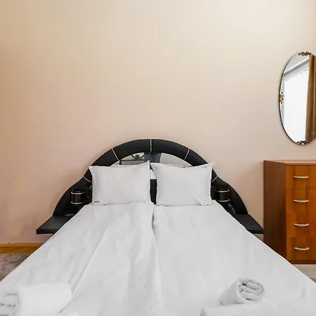 Apartman Centrally Located 2bd Flat