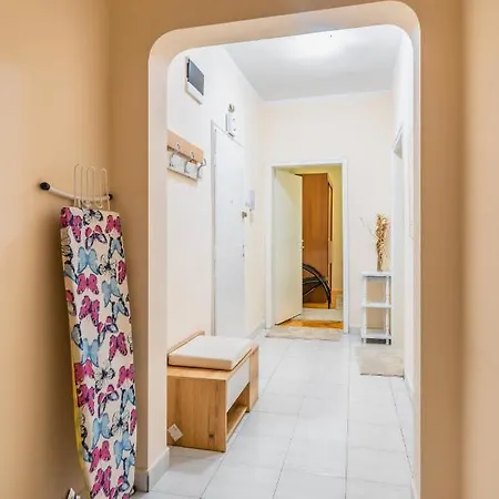 Daire Centrally Located 2bd Flat Sofya