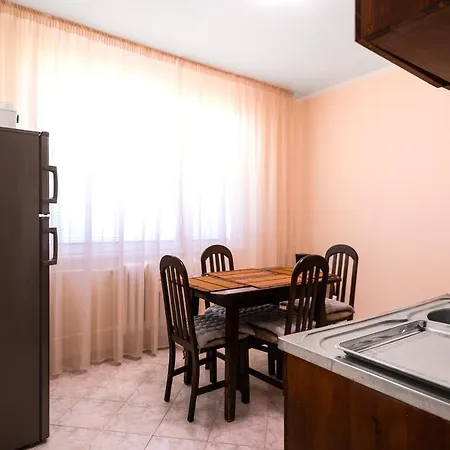 Centrally Located 2bd Flat Апартамент