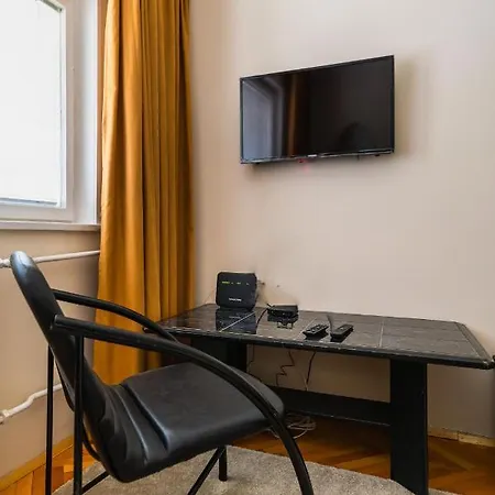 Centrally Located 2bd Flat